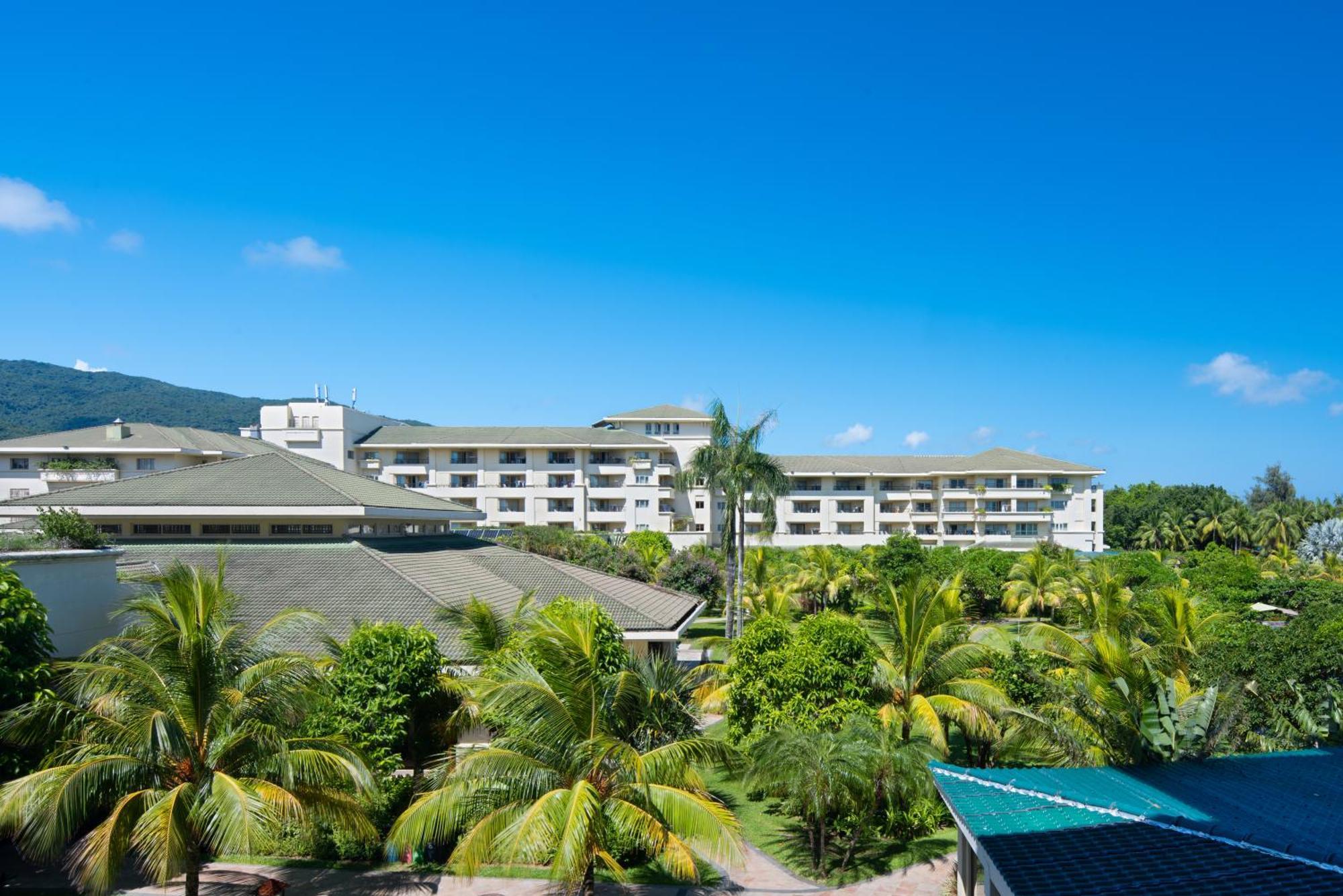 סניה Horizon Resort & Spa Yalong Bay מראה חיצוני תמונה